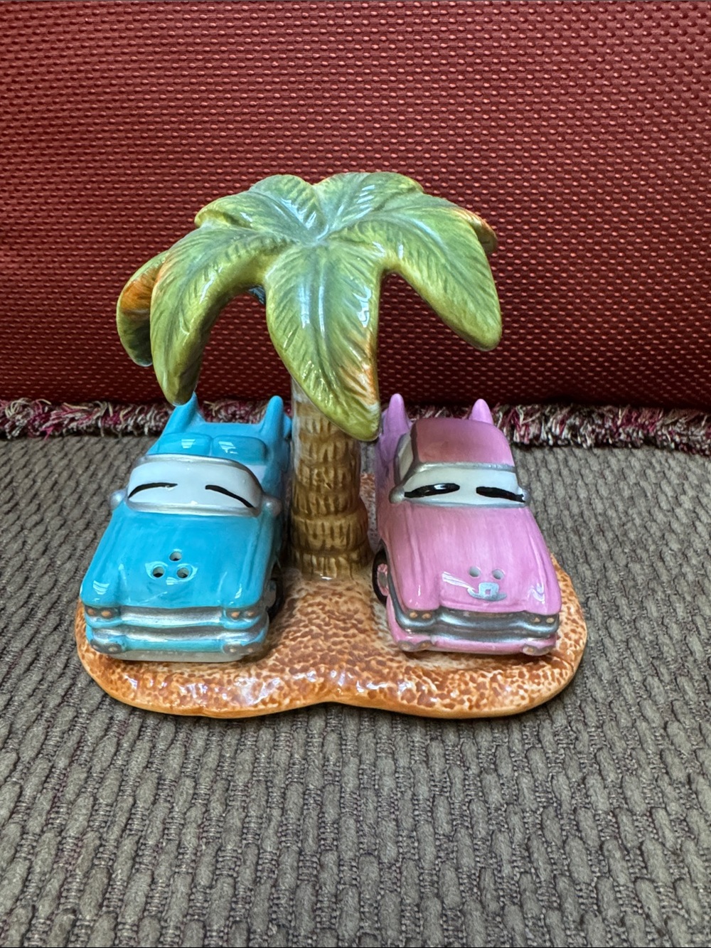 Cute “Cars Parked Under Palm Tree” Salt & Pepper Shaker set.